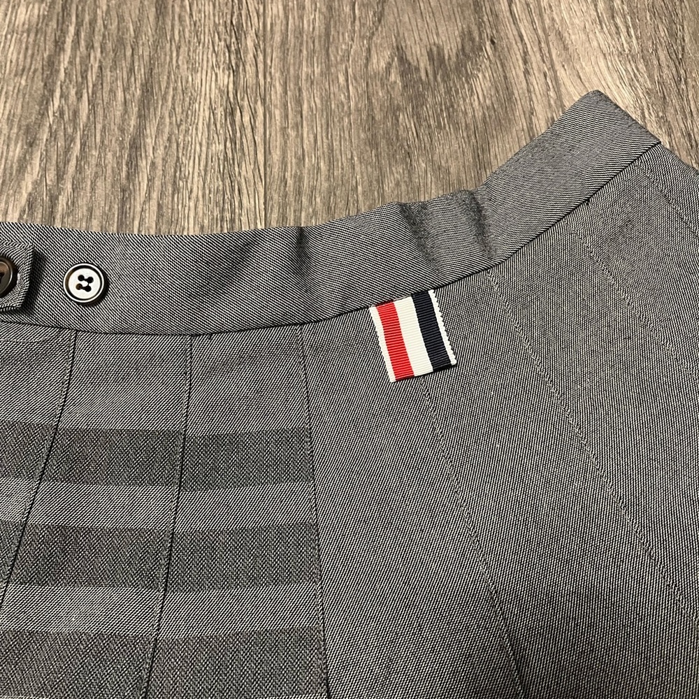 Thom Browne Charcoal Pleated Wool Mini Skirt with Tricolor Tabs image 5